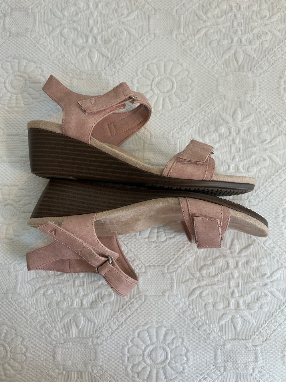 Vionic blush wedge sandal size 9 - Picture 3 of 5